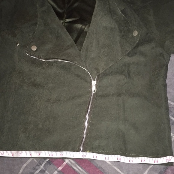 🧣Host Pick🧣Faux suede, Army green jacket - Picture 5 of 7